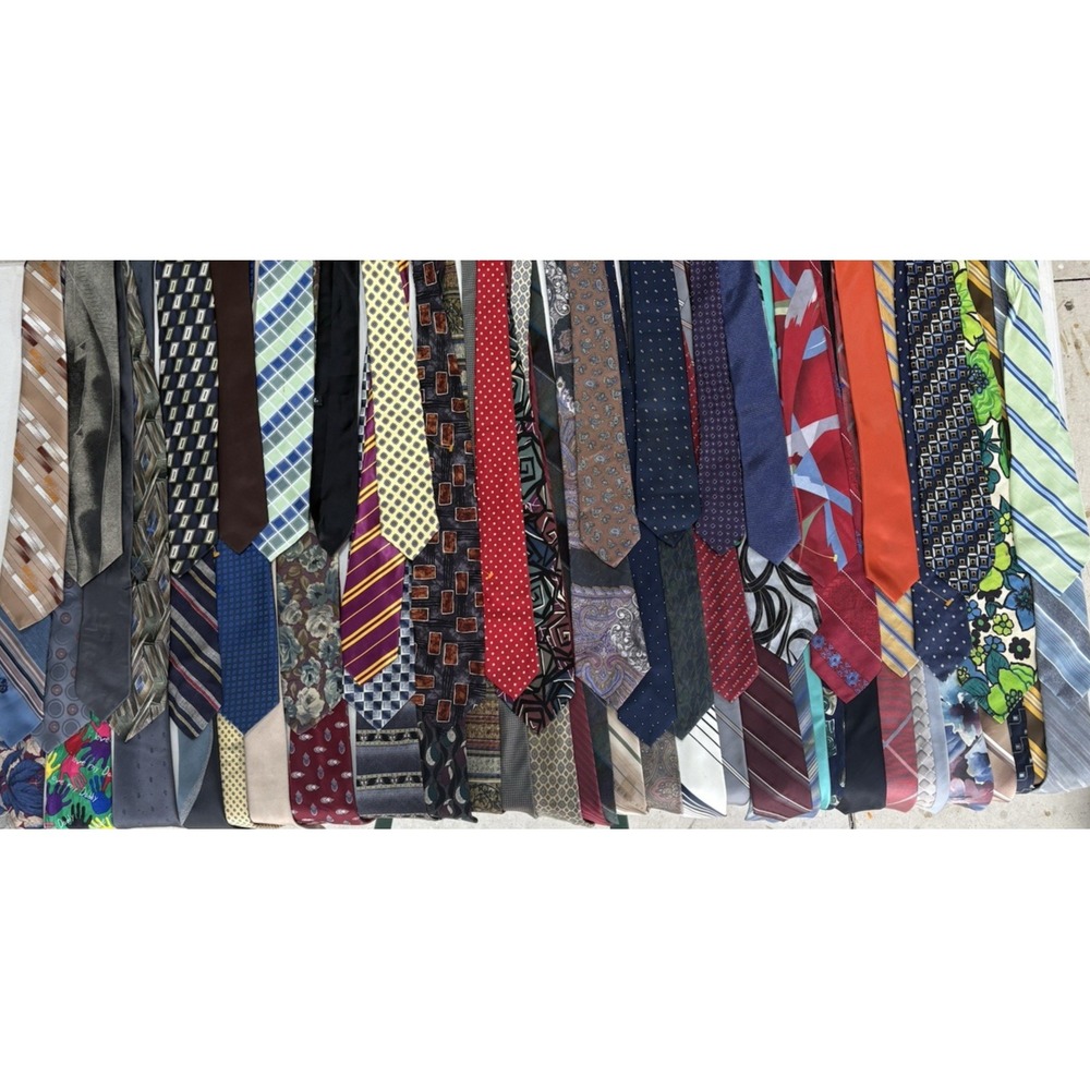lot 92 Men's Tie's Bundle Men's Ties Lots Of Silk/Poly Various Brand Some Vtg